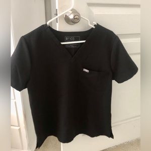 FIGS Catarina One-Pocket Scrub Top